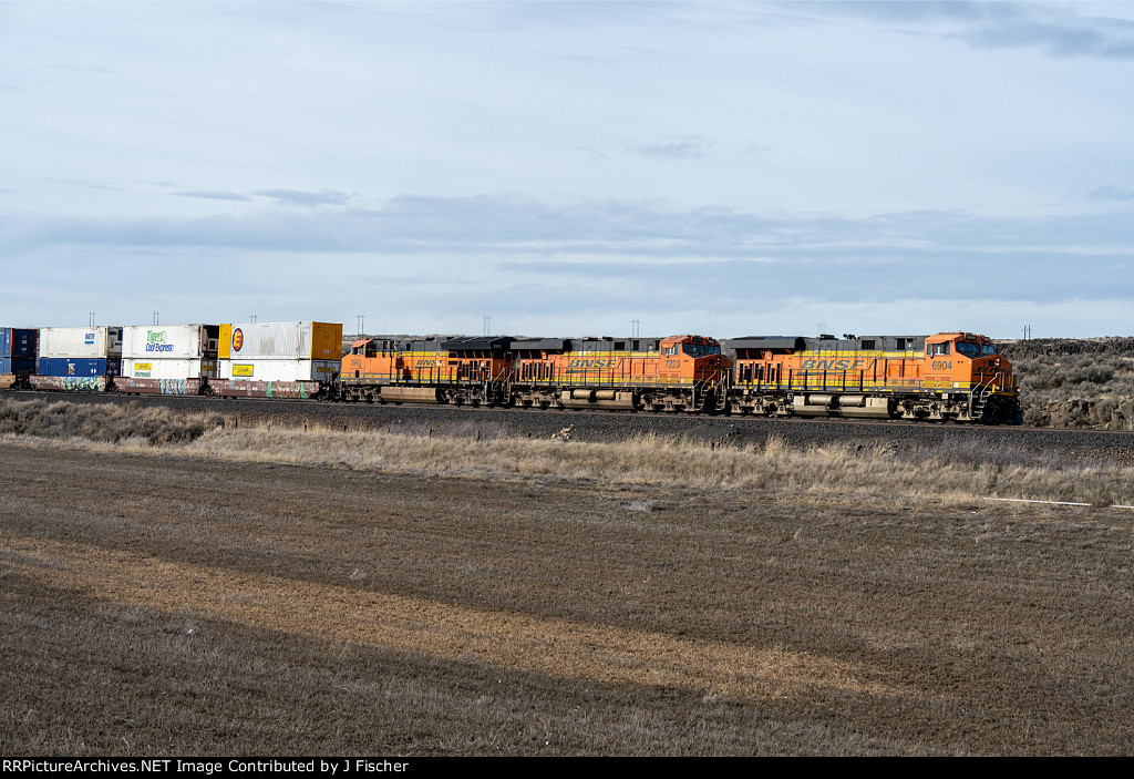 BNSF 6904